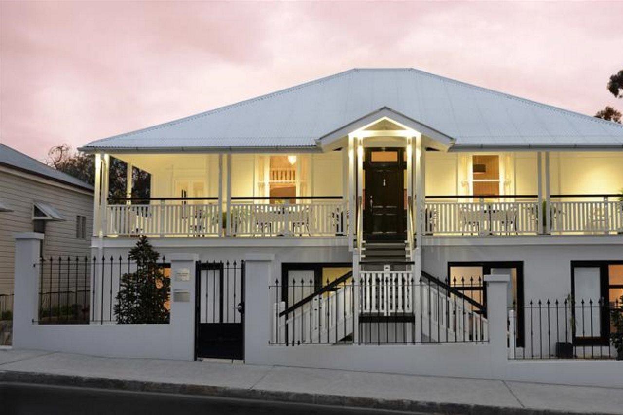 ฮีล เฮาส์ Bed & Breakfast บริสเบน ภายนอก รูปภาพ