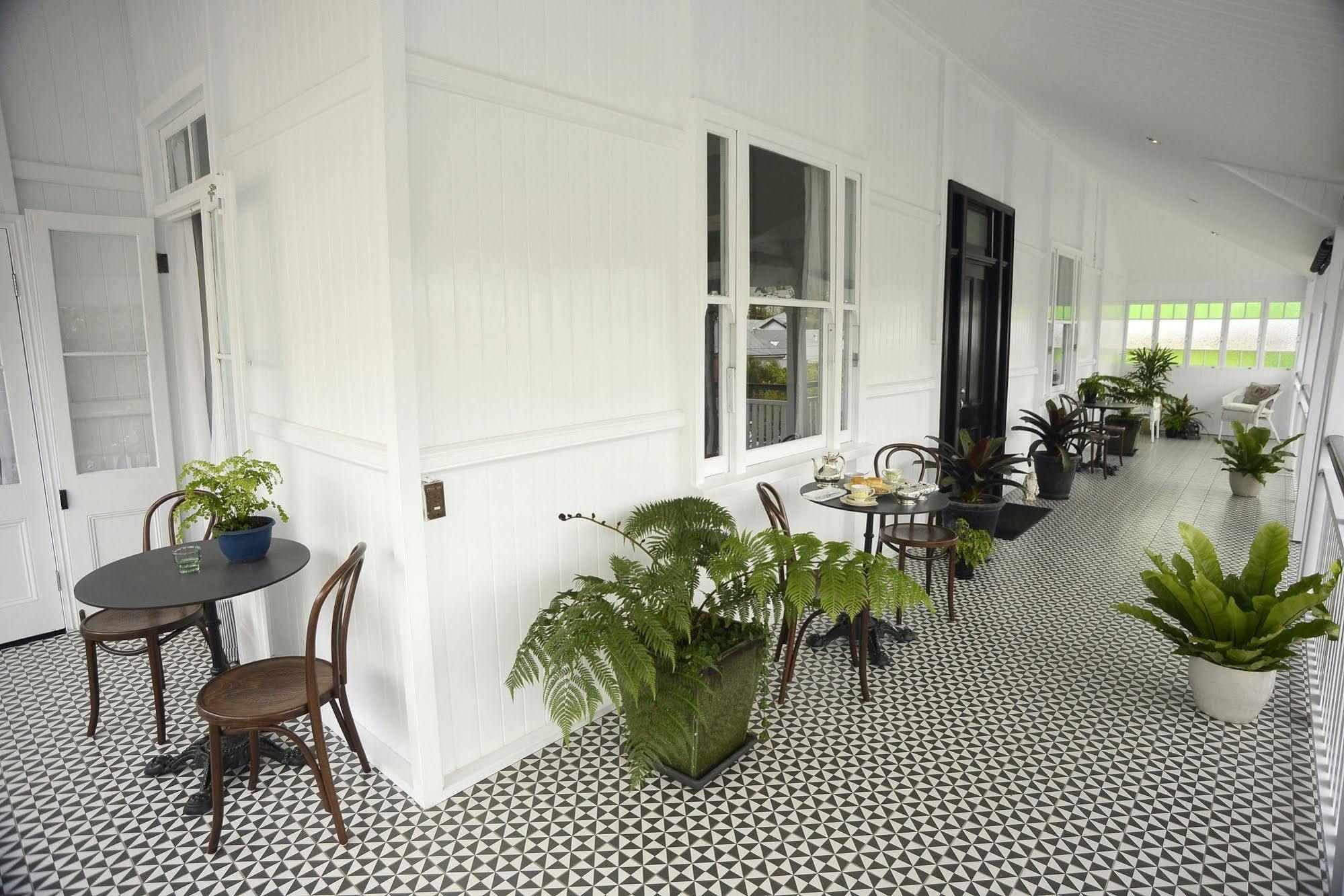 ฮีล เฮาส์ Bed & Breakfast บริสเบน ภายนอก รูปภาพ